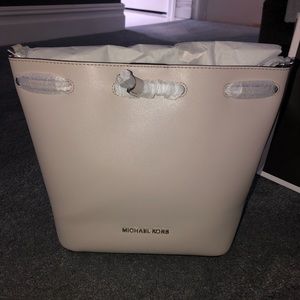BRAND NEW Michael Kors bag